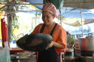 TRABAJADOR COCINA 001